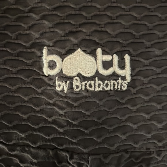 Booty by Brabants Croco Skin Cropped Legging, one size fits most, in Luna (grey) - Picture 2 of 6